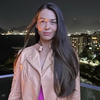 Roberta Vasconcellos
