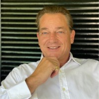 Andrew MacLachlan