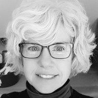 Fiona Robertson