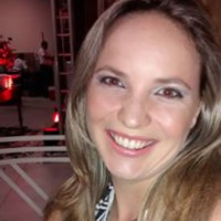 Renata Cristina Camillo de Toledo