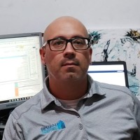 DANIEL ISLAS