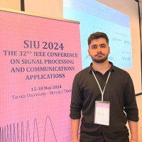 Azad Uçankuş