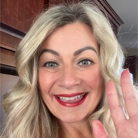 Daphne Lyons