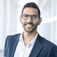 Ravi Chandola, Cfa