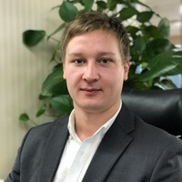 Stanislav Smolin 大象