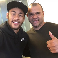 Roni Santos