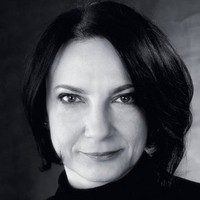 Ioana Varsta
