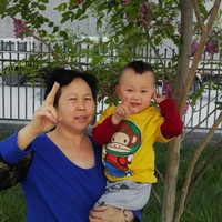 陈春英
