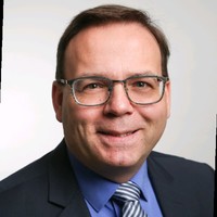 Dirk Adams