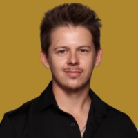 👨🏼💻 Reese Bobier