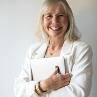 Charlotte Goeders🪱