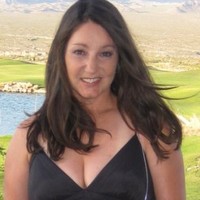 Valerie Valente
