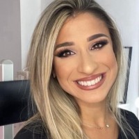 Nikolle Nebl Jardim Aravanis