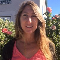 Eileen Roach
