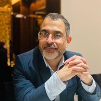 Dr. Vineet Mangal