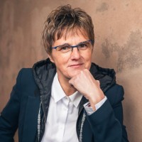 BRIGITTE KEMPF MARTINEZ