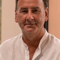 Simon Hinks
