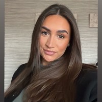 Mia H.