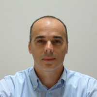 Roberto Vivarelli