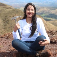 Lidiane Aparecida de Oliveira