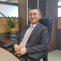강진규
