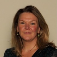 Lindsay Warwick