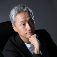 Taka Kawasaki
