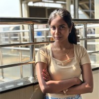 Aarthi M