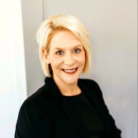 Tracey Buschmann- Kinder