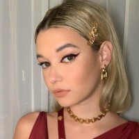 Chris Sarah Hellen