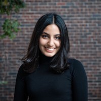 Aina Khan