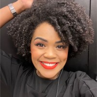 Amanda Manhaes