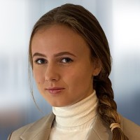 Lara Bass