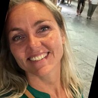 Yvonne Sneeboer