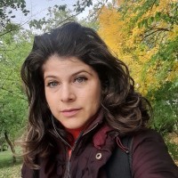 Ámbar Carralero Díaz ESCRITORA, TEATRISTA Y PROFESORA