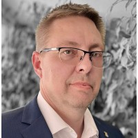 Uwe Naaris