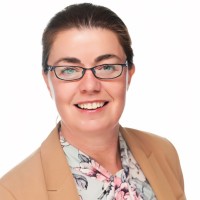 Deborah Lloyd-Torcik, Cis, Hmcc