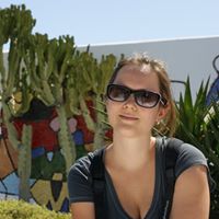Anna Salas Mani