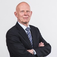 Dr.-Ing. Thomas Stiller