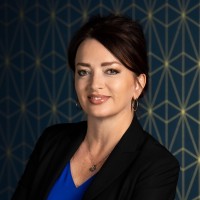 Chefawn Holland, Cmp