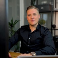 Dustin Thierjung