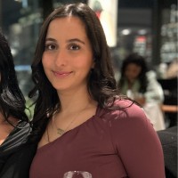 Annie Manoukian, Crha