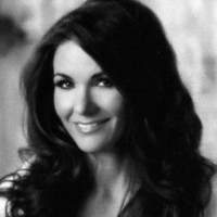 Jill Giacomo