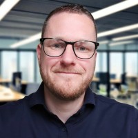 Peter Jones (彼得 佳安思)