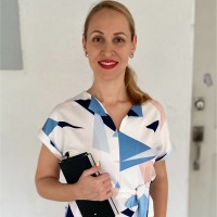 Veronika Vynkova Esma