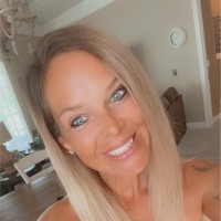 Bobbie Hamilton