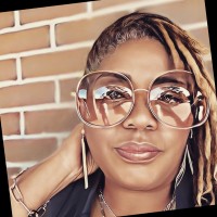 Heather Davis, Mhr