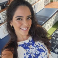 Thayná C.