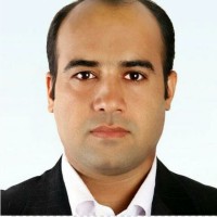 Ali Moghani pour
