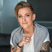 Regina Illés